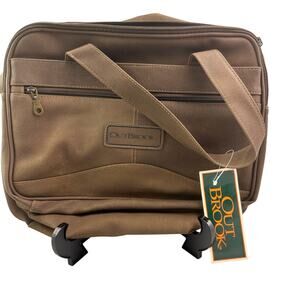 NWT VTG OUTBROOK CARRY-ON TRAVEL BAG, NEVER USED faux leather